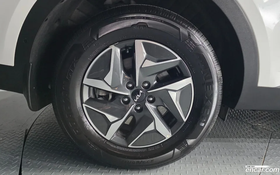 Kia Sorento HEV 1.6 2WD 2023 — миниатюра 2