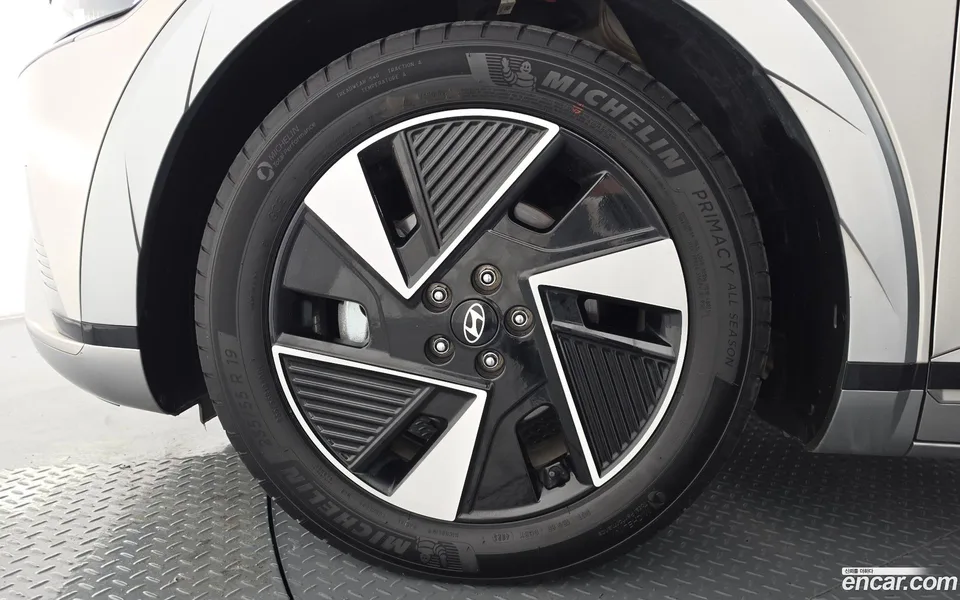 Hyundai Ioniq 5 2024 — миниатюра 5