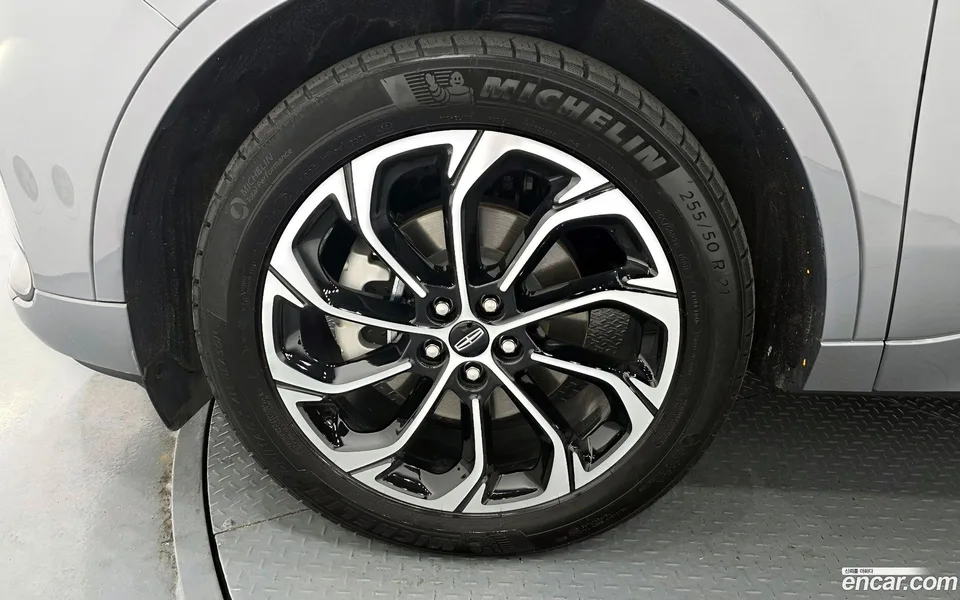 Lincoln Nautilus 2.0 AWD 2025 — миниатюра 2