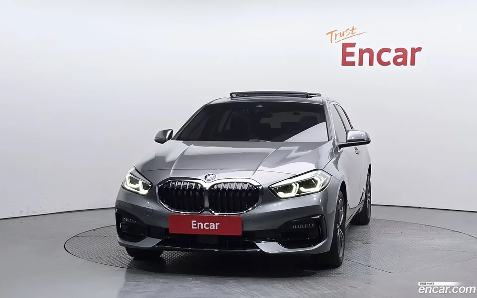 BMW 1 Series 120i 2023 — миниатюра 3