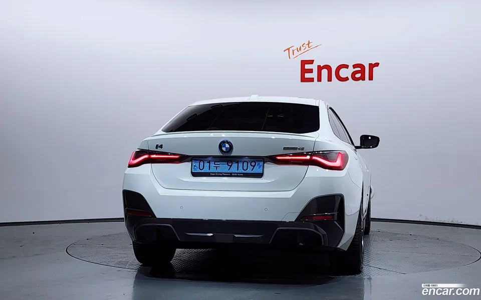 BMW i4 eDrive40 M 2023 — миниатюра 4