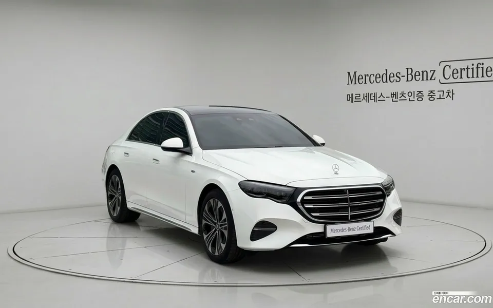 Mercedes-Benz E-Class 2025