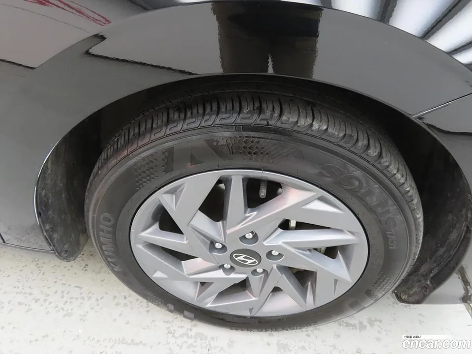 Hyundai Avante CN7 Hybrid 2024 — миниатюра 2