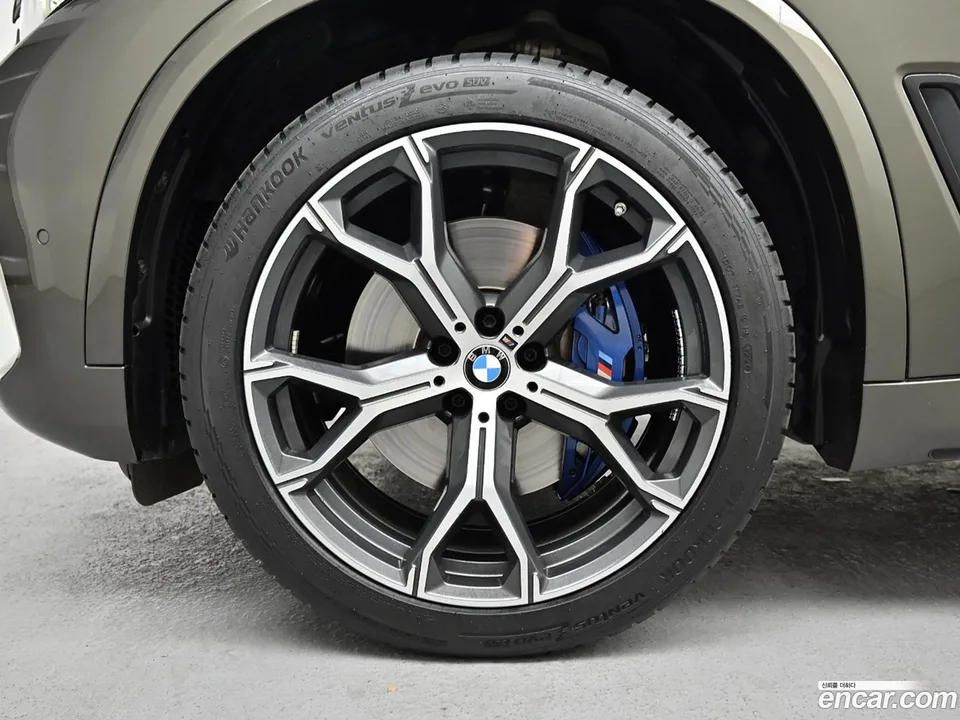 BMW X5 xDrive 30d M 2023 — миниатюра 5