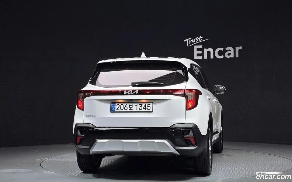 Kia Seltos 2.0 2WD 2025 — thumbnail 4