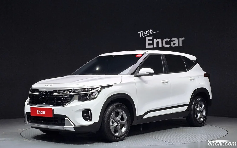 Kia Seltos 2.0 2WD 2025 — photo 1, buy with delivery to Moscow