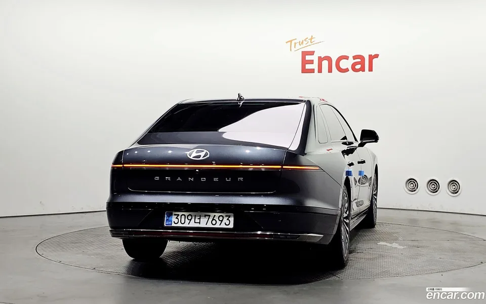 Hyundai Grandeur Hybrid 2023 — миниатюра 4