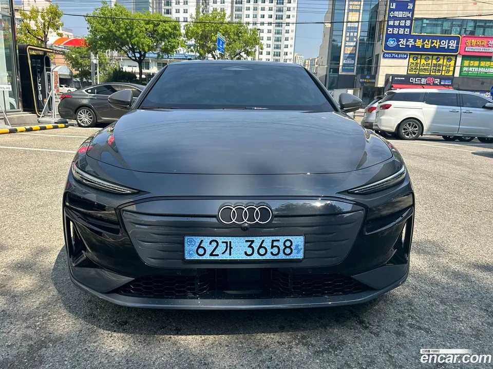 Audi A6 e- 2025 — миниатюра 3