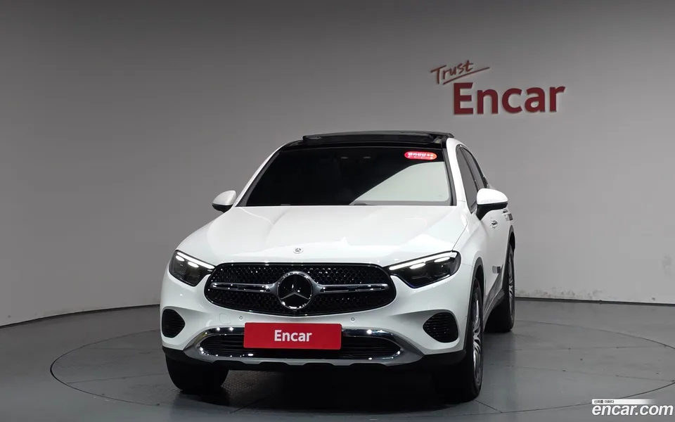 Mercedes-Benz GLC-Class GLC300 4MATIC 2025 — миниатюра 3