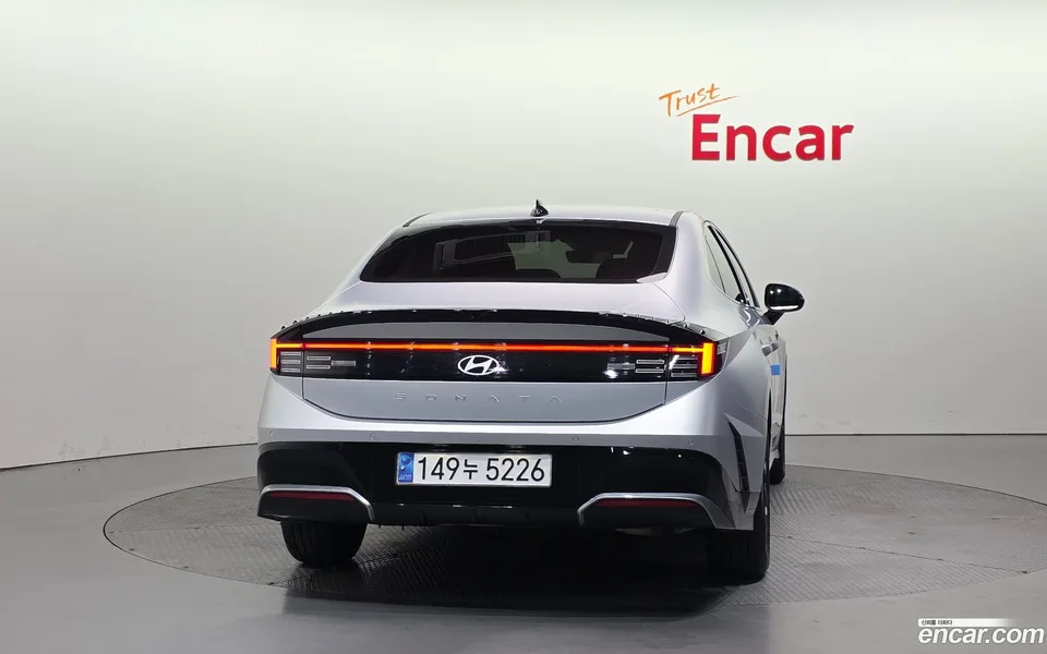 Hyundai Sonata The Edge 2.0 2023 — миниатюра 4