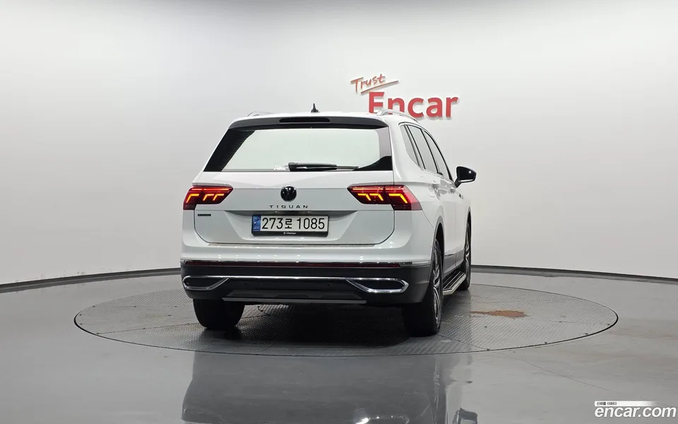 Volkswagen Tiguan Allspace 2.0 TSI 2022 — миниатюра 4
