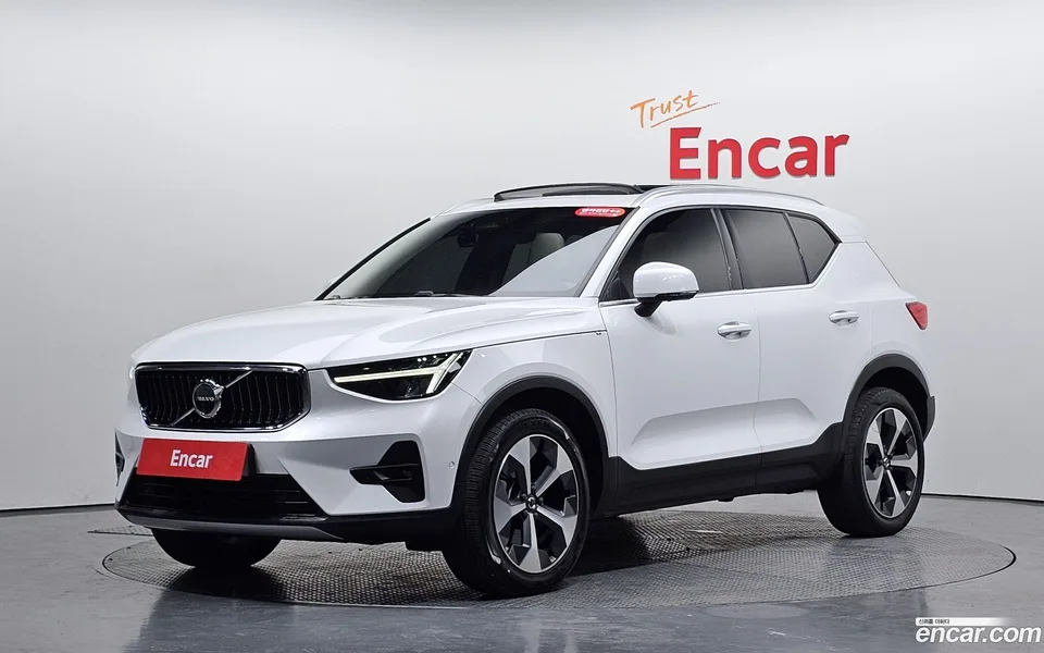 Volvo XC40 2023