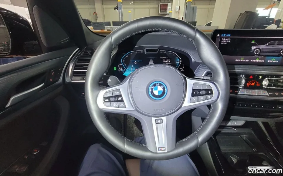 BMW iX3 M 2023 — миниатюра 4