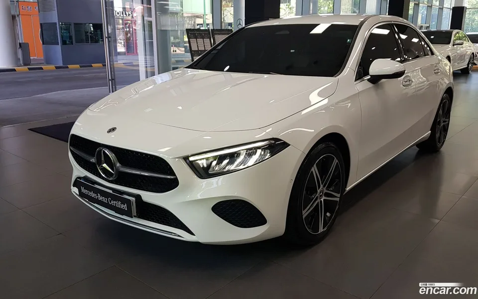 Mercedes-Benz A-Class A220 2024 — фото 1, купить с доставкой в Москву