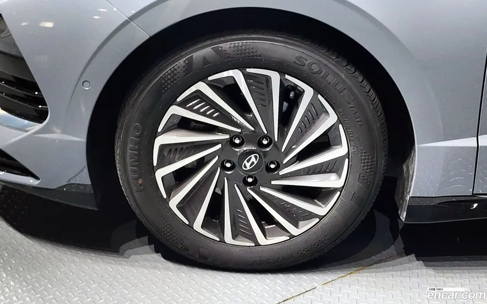 Hyundai Sonata The Edge Hybrid 2024 — thumbnail 5