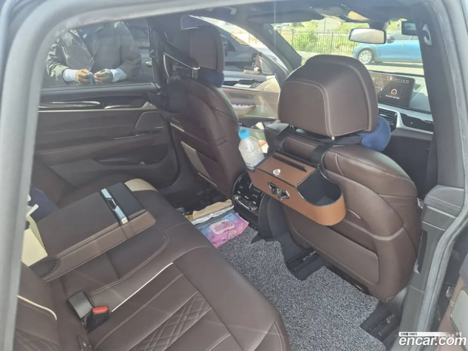 BMW 6 Series GT 630i xDrive M 2024 — миниатюра 4