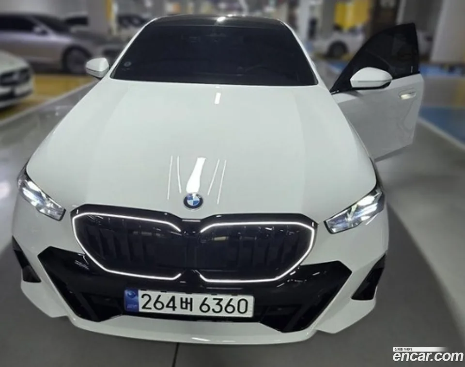 BMW 5 Series 2024