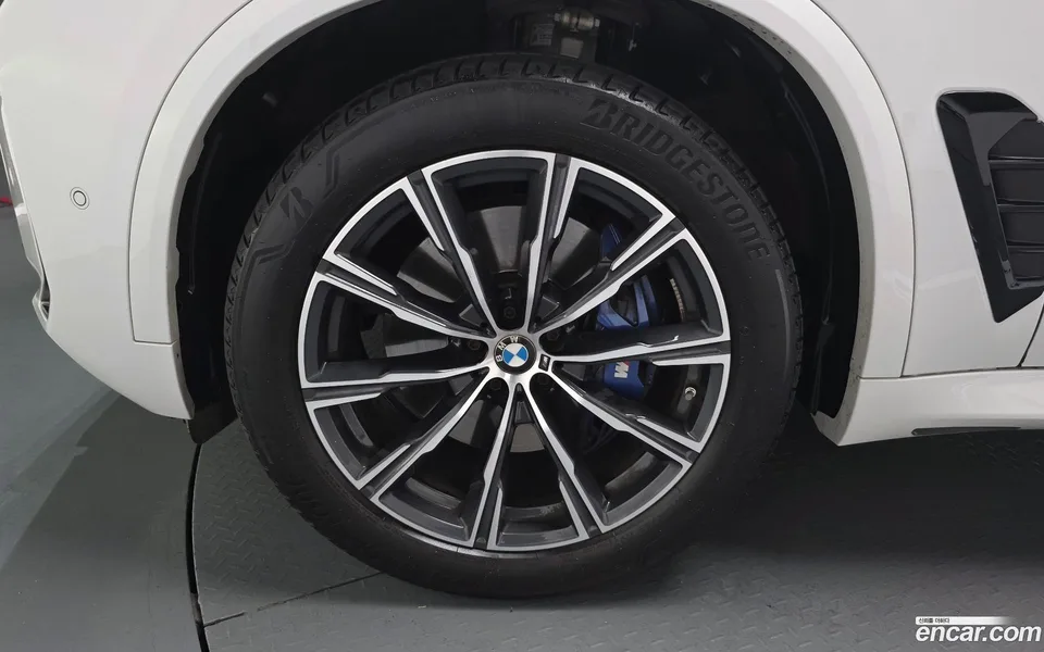 BMW X5 xDrive 30d M 2024 — миниатюра 5