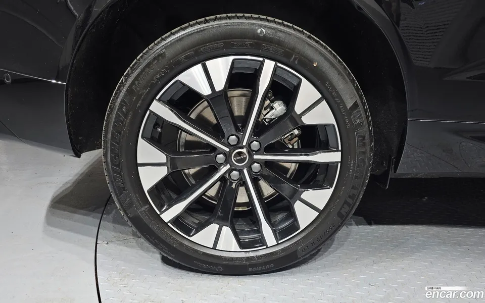 Volvo XC60 B5 2026 — миниатюра 2