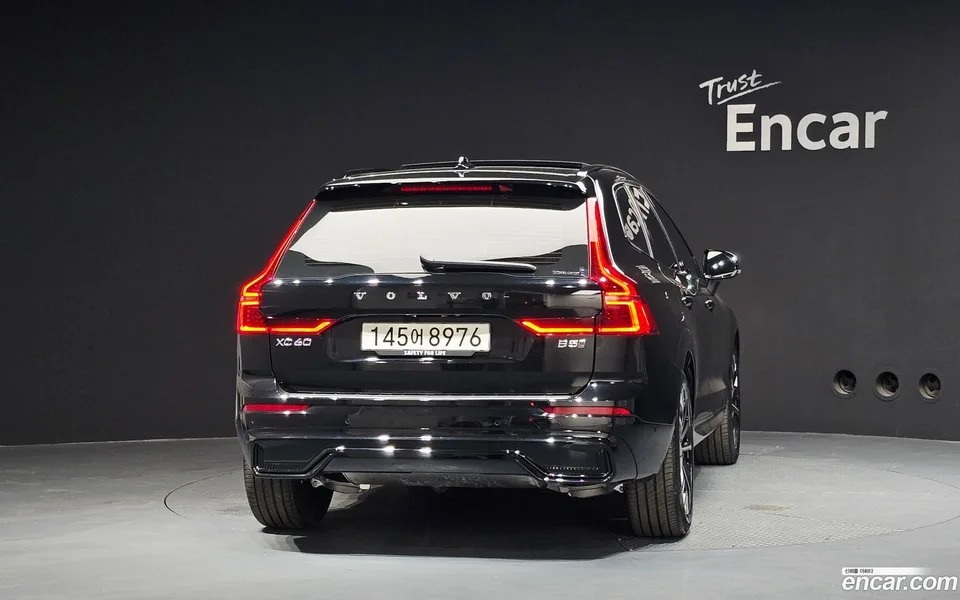 Volvo XC60 B5 2026 — миниатюра 4