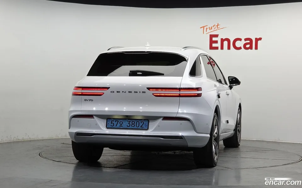 Genesis Electrified GV70 e-AWD 2022 — миниатюра 4