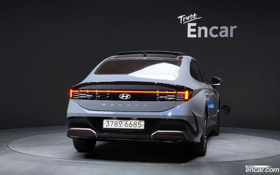 Hyundai Sonata The Edge Hybrid 2024 — thumbnail 4