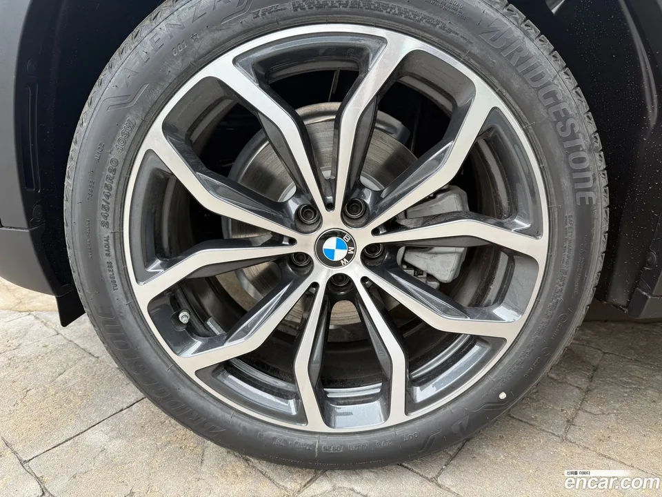BMW X4 xDrive20i xLine 2025 — миниатюра 2