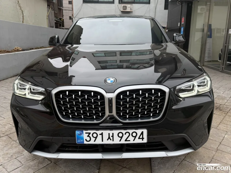 BMW X4 xDrive20i xLine 2025 — миниатюра 3