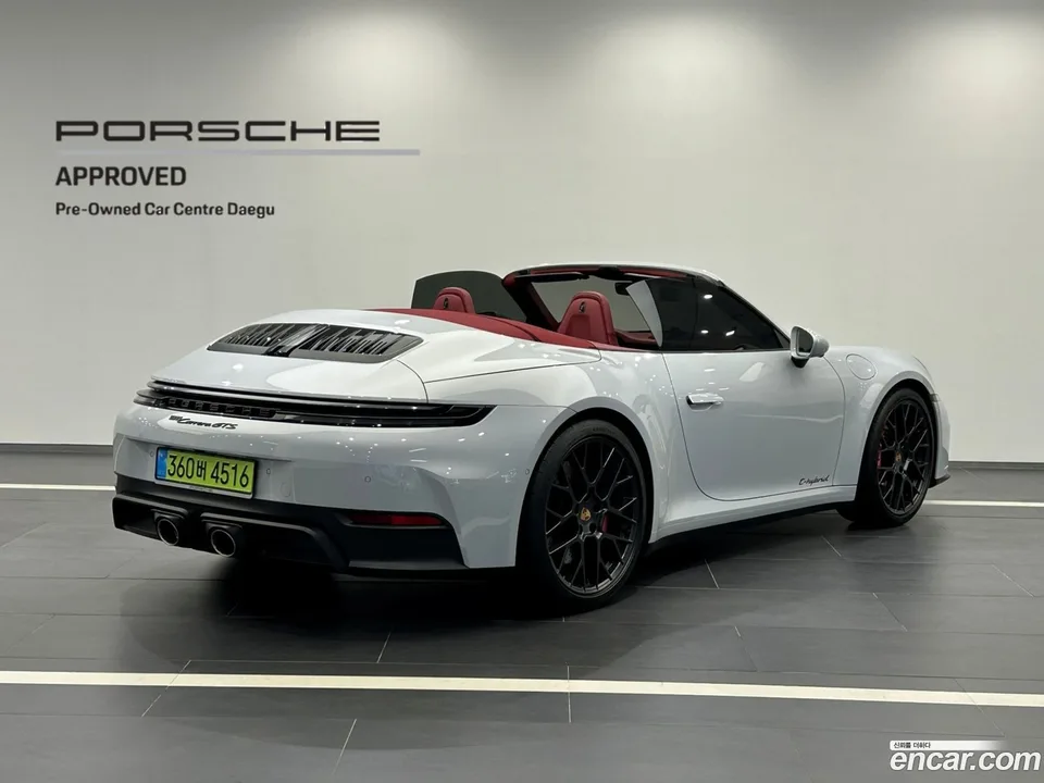 Porsche 911 (992) GTS 2025 — миниатюра 5