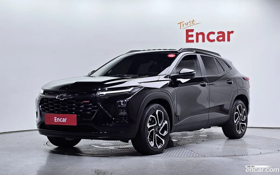 Chevrolet Trax Crossover 1.2 RS 2023 — photo 1, buy with delivery to Moscow