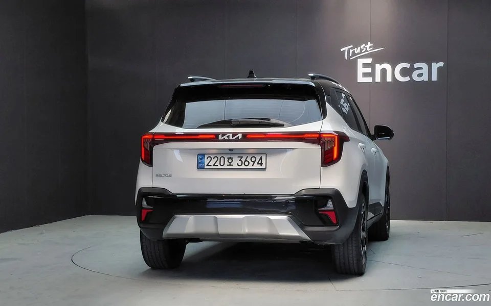 Kia Seltos 2.0 2WD 2023 — миниатюра 4