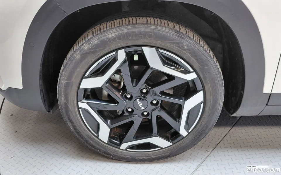 Kia Seltos 2.0 2WD 2023 — миниатюра 5