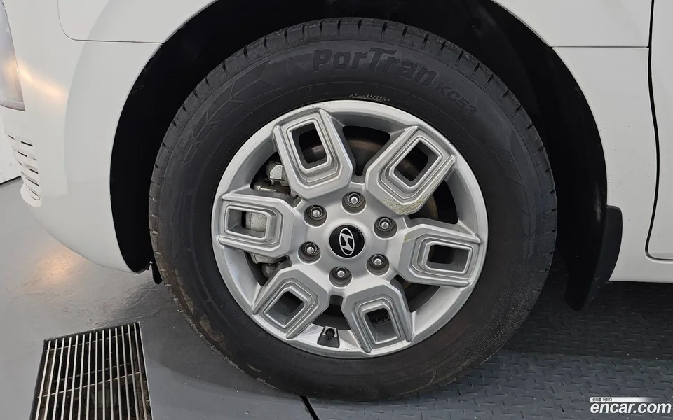 Hyundai Staria 11 2024 — миниатюра 5