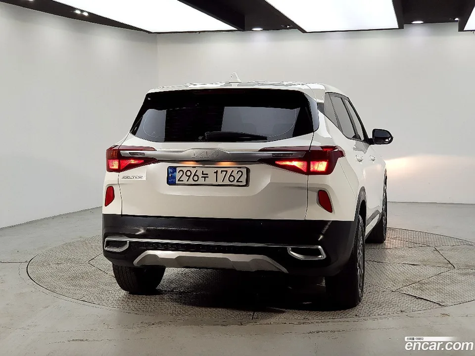 Kia Seltos 1.6 2WD 2022 — миниатюра 4