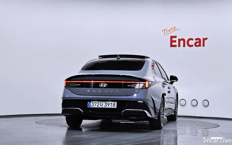 Hyundai Sonata The Edge Hybrid 2024 — миниатюра 4