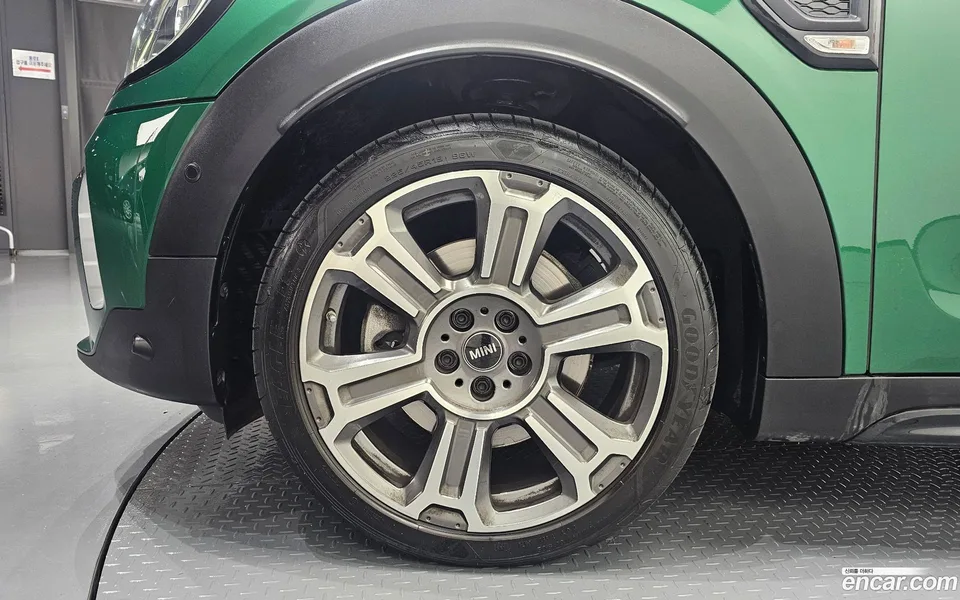 MINI Cooper S Countryman ALL4 2024 — миниатюра 2