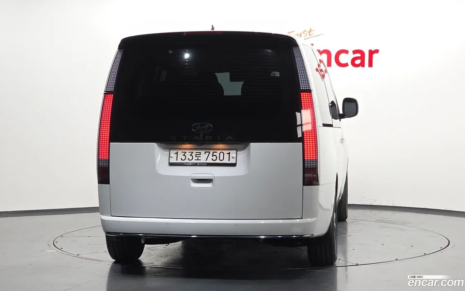 Hyundai Staria HEV 1.6 7 2025 — миниатюра 4