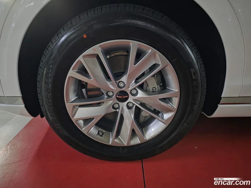 Genesis GV70 2.5T 2WD 2025 — миниатюра 5