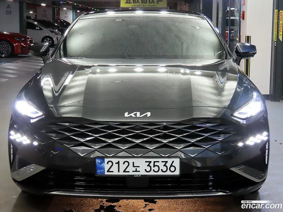Kia K8 Hybrid 2023