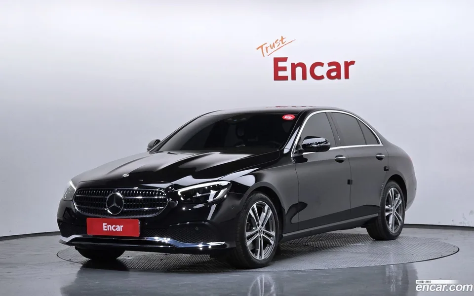 Mercedes-Benz E-Class 2023