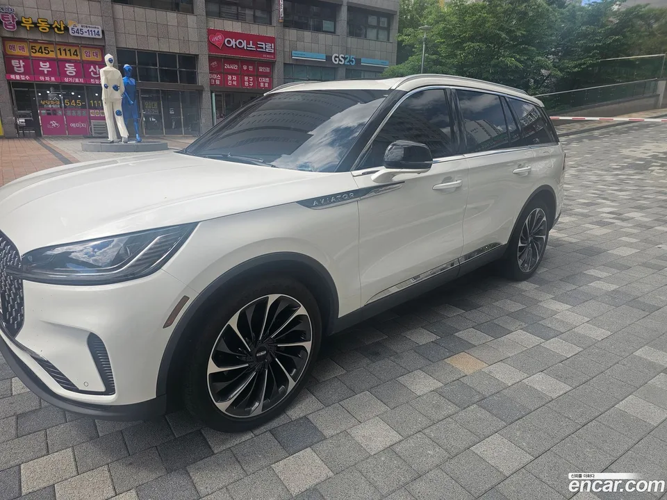 Lincoln Aviator 3.0 AWD 2025 — миниатюра 5