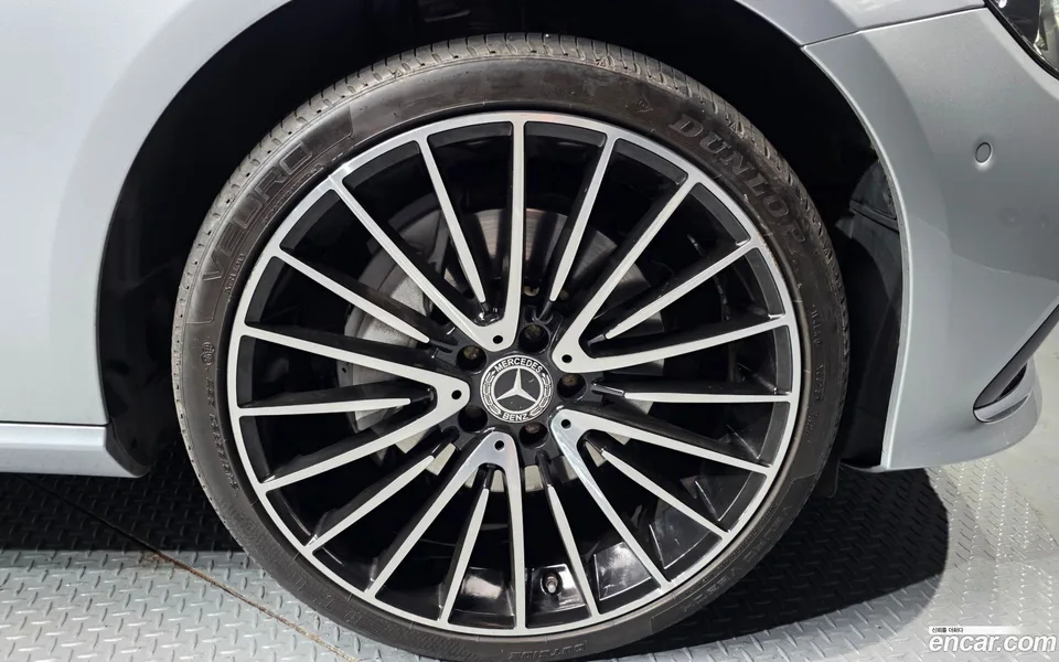 Mercedes-Benz E-Class E350 4MATIC 2022 — миниатюра 2
