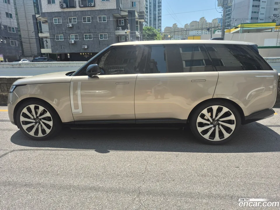 Land Rover Range Rover 2025
