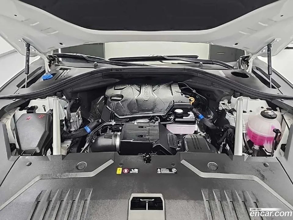 Genesis GV70 2.5T AWD 2024 — миниатюра 2
