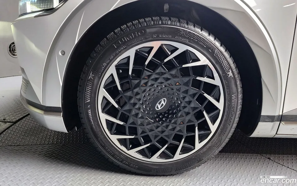 Hyundai Ioniq 5 2022 — thumbnail 2