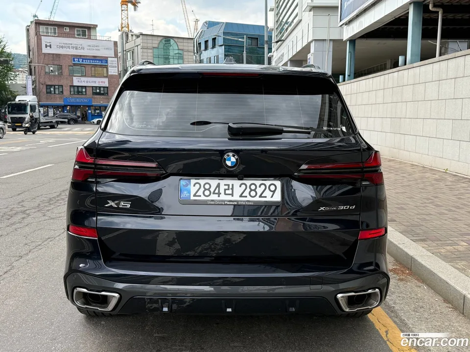 BMW X5 xDrive 30d M 2025 — thumbnail 4