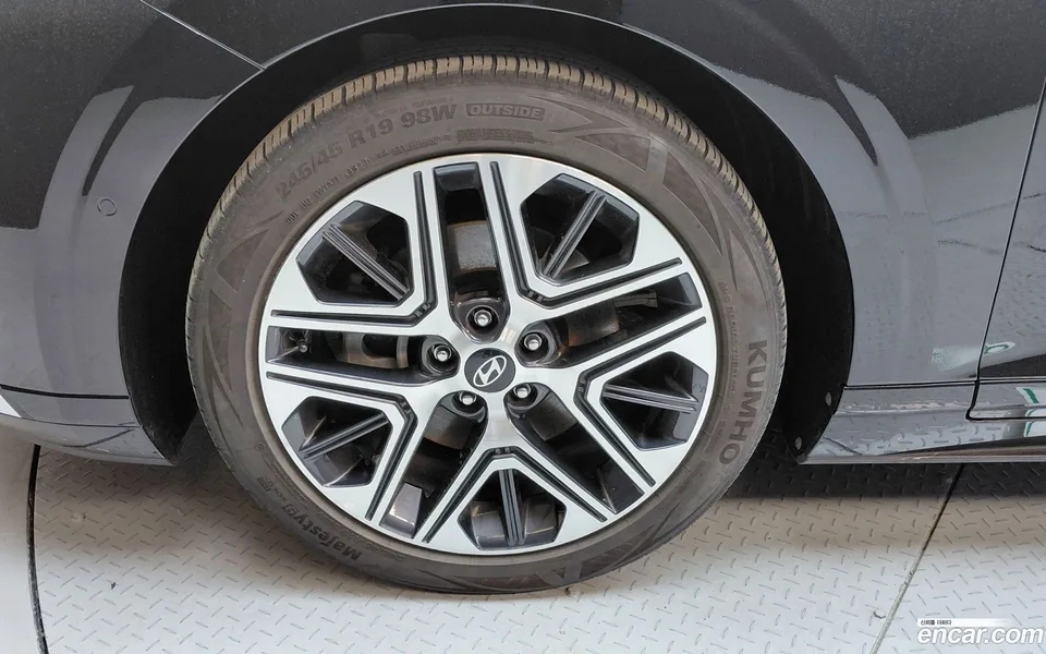 Hyundai Grandeur 2.5 2WD 2024 — thumbnail 5