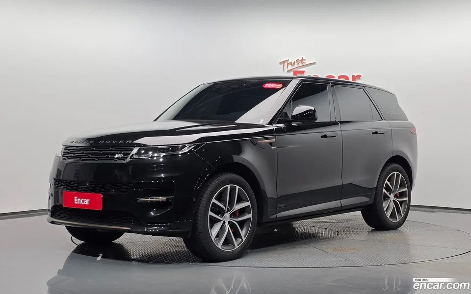 Land Rover Range Rover Sport P400 AB 2025 — photo 1, buy with delivery to Moscow