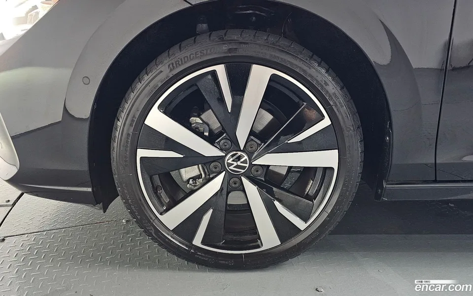 Volkswagen Golf 2.0 TDI 2025 — миниатюра 5