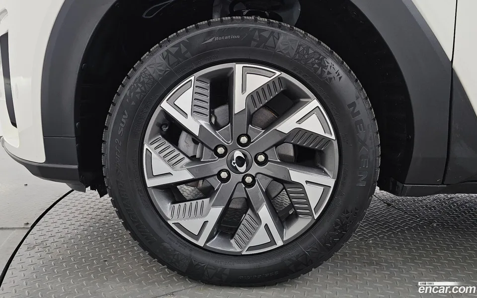 KG Mobility Torres EVX E5 2024 — миниатюра 2